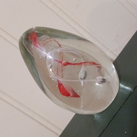 VINTAGE Blown Glass Inside of Heavy Glass DNA Swirled Paperweight - Picture 7 of 8